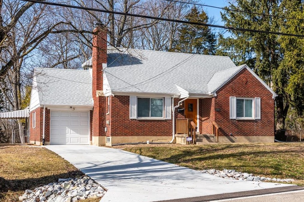 2735 Ridge Ave, Dayton, OH 45414-5432