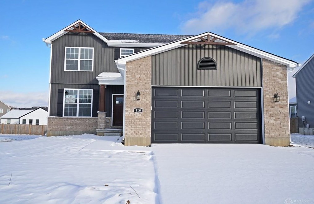 310 Selkirk Pl, Trenton, OH 45067