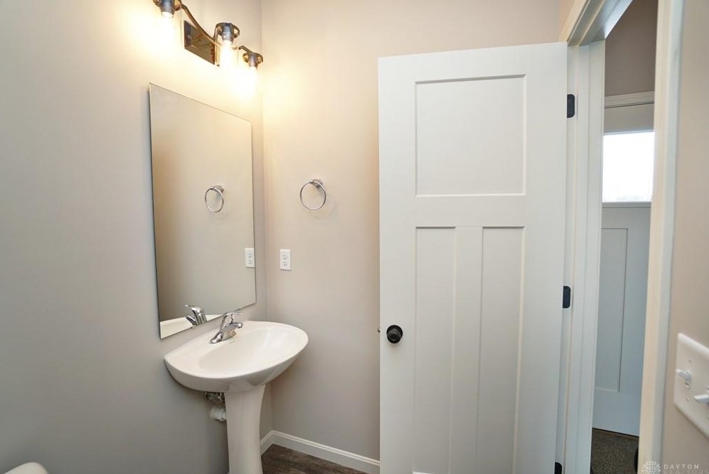 310 Selkirk Pl, Trenton OH  45067 exterior