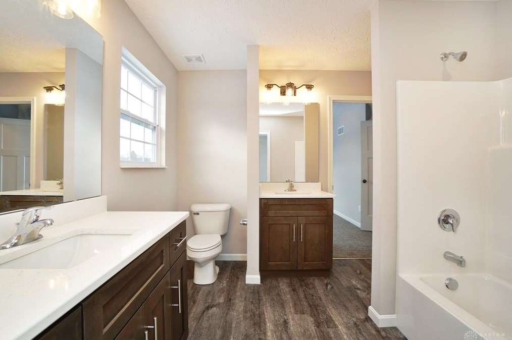 310 Selkirk Pl, Trenton OH  45067 exterior