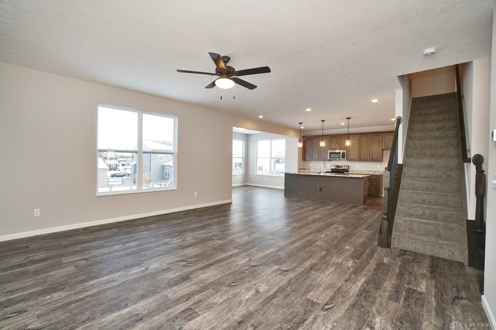 310 Selkirk Pl, Trenton OH  45067 exterior