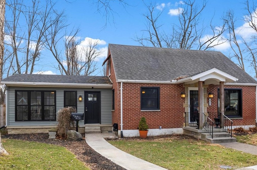 911 Devon Cir, Troy OH  45373-2941 exterior