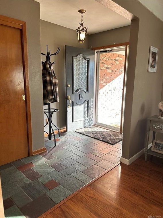 2307 Jacavanda Dr, Dayton, OH 45431-2630