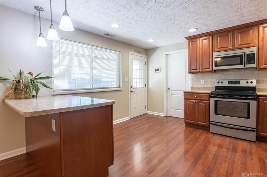 5662 Brandt Pike, Dayton OH  45424-4304 exterior