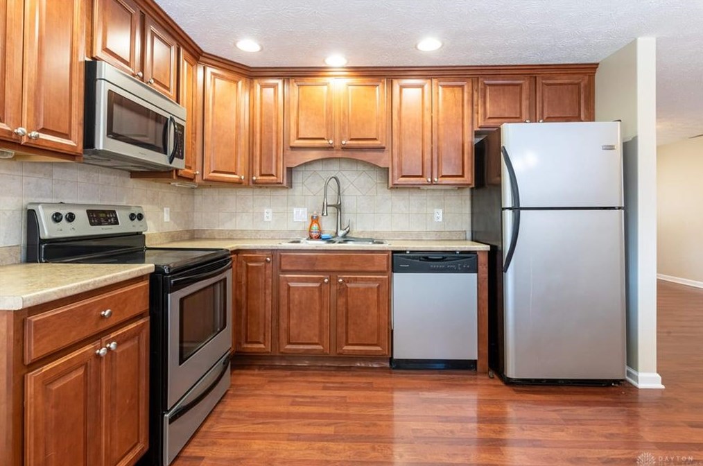 5662 Brandt Pike, Dayton OH  45424-4304 exterior