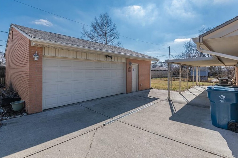 5662 Brandt Pike, Dayton OH  45424-4304 exterior