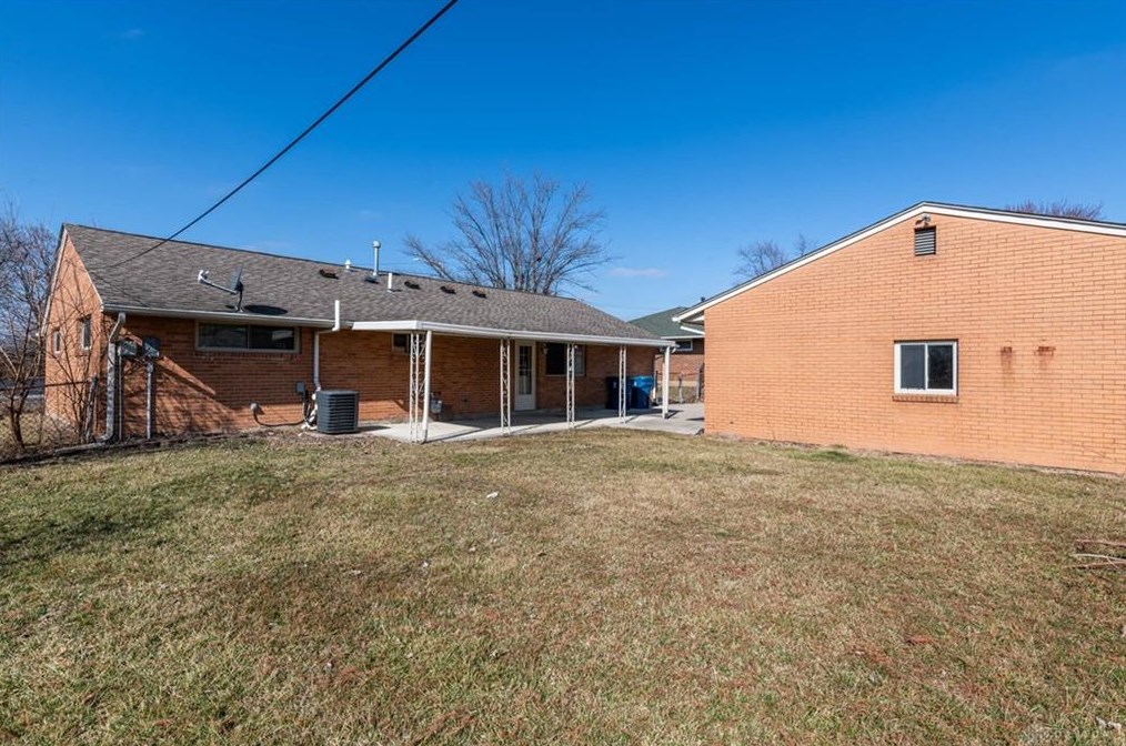5662 Brandt Pike, Dayton OH  45424-4304 exterior