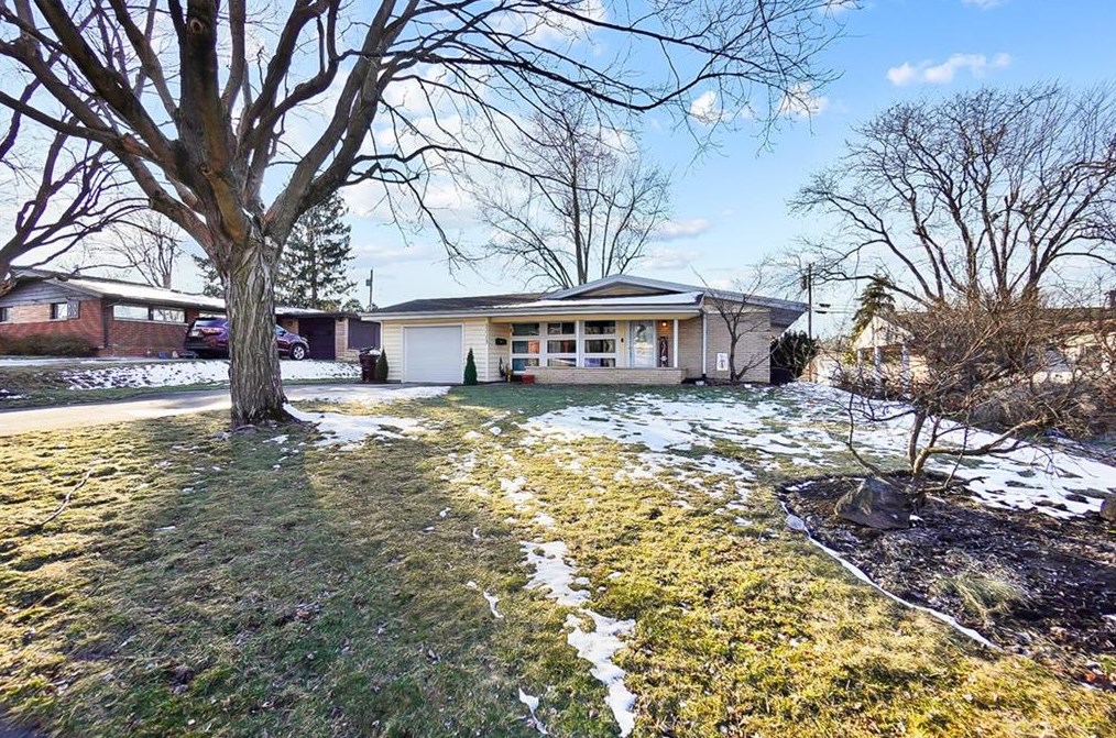 3113 Carrier Ave, Dayton, OH 45429-3507