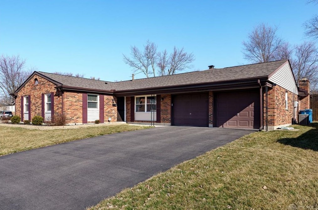 7001 Cliffstone Dr, Dayton, OH 45424-2926