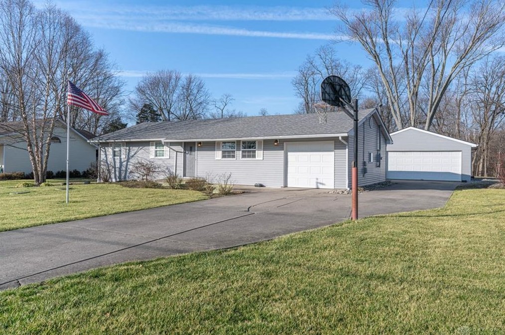 7765 Carter Dr, Mount Holly, OH 45068