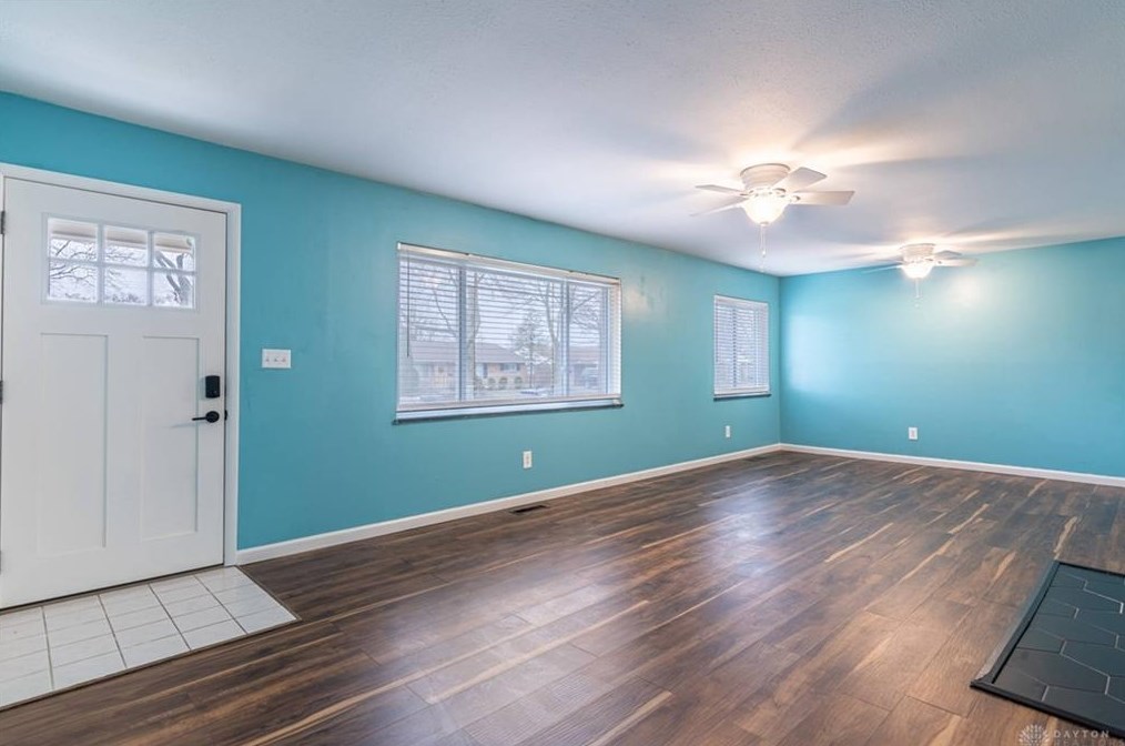 1013 Hollendale Dr, Dayton OH  45429-4744 exterior