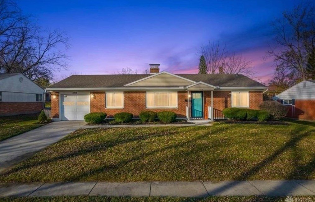 1013 Hollendale Dr, Dayton OH  45429-4744 exterior