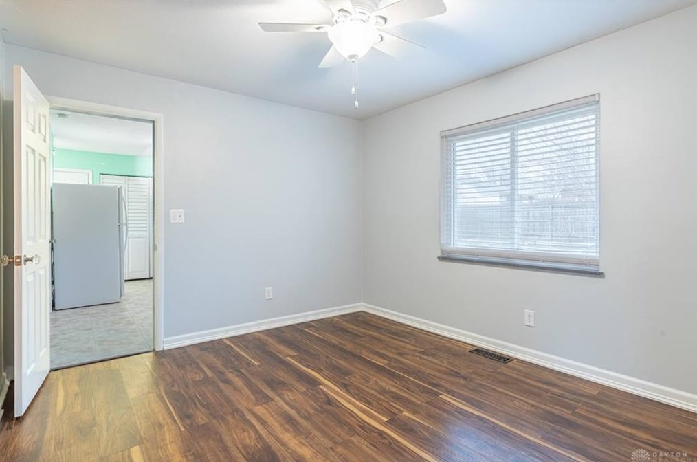 1013 Hollendale Dr, Dayton OH  45429-4744 exterior