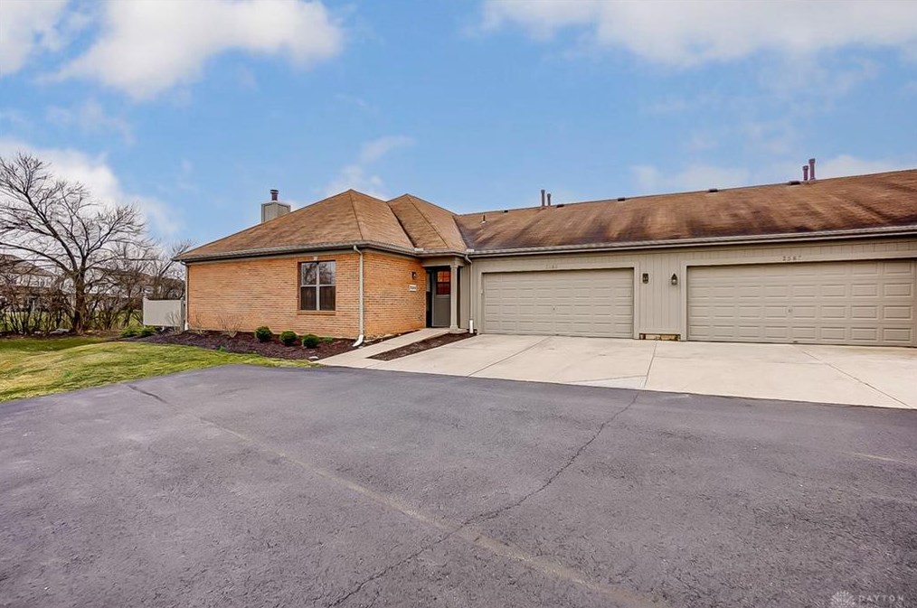 2585 Allister Cir, Miamisburg, OH 45342-5853