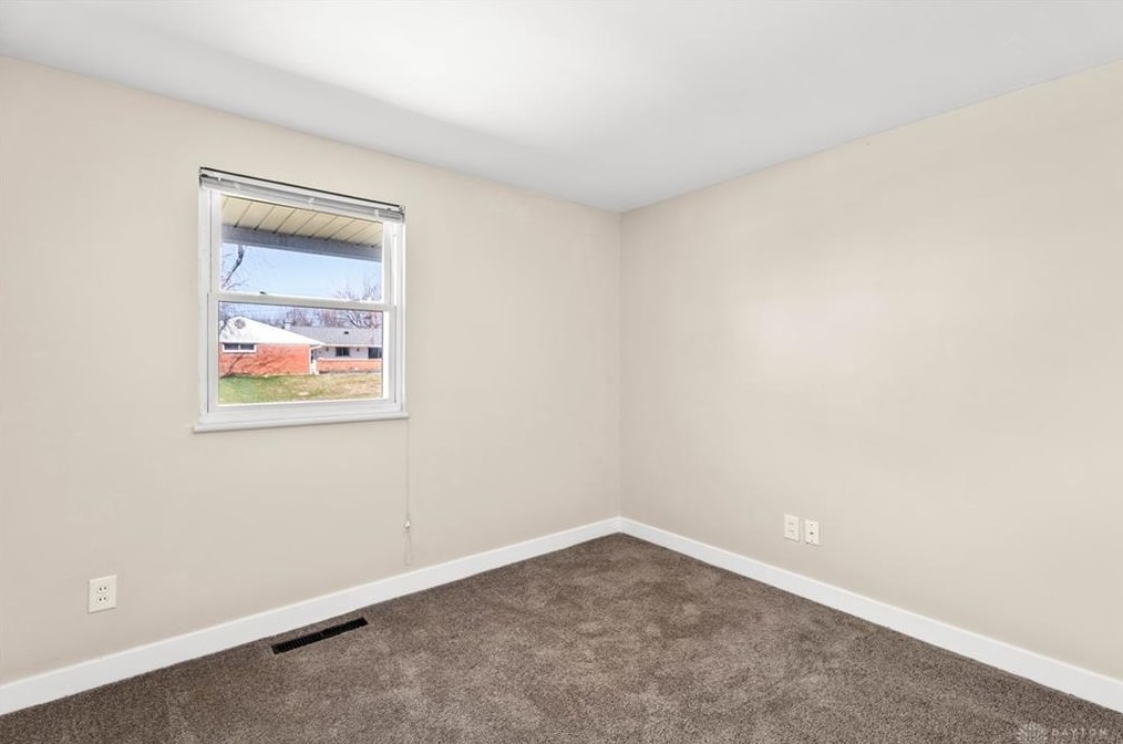 5944 Corsica Dr, Dayton OH  45424-3509 exterior