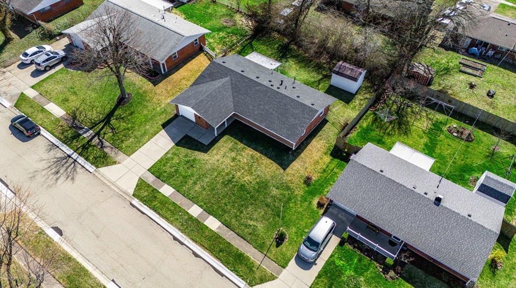 5944 Corsica Dr, Dayton OH  45424-3509 exterior