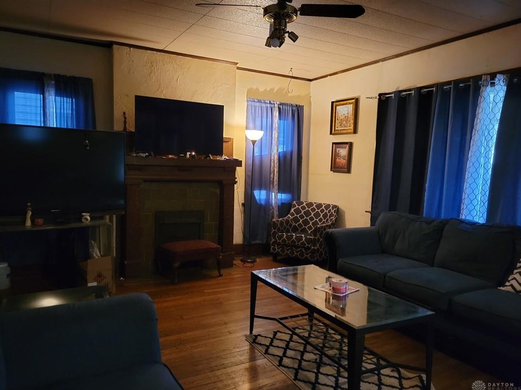 27 Delaware Ave, Dayton, OH 45405-3902