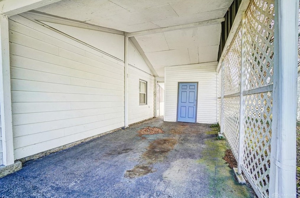 8483 Smallwood Ln, Cincinnati OH  45236-1808 exterior