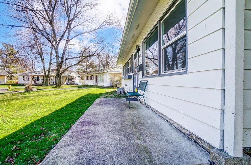 8483 Smallwood Ln, Cincinnati OH  45236-1808 exterior