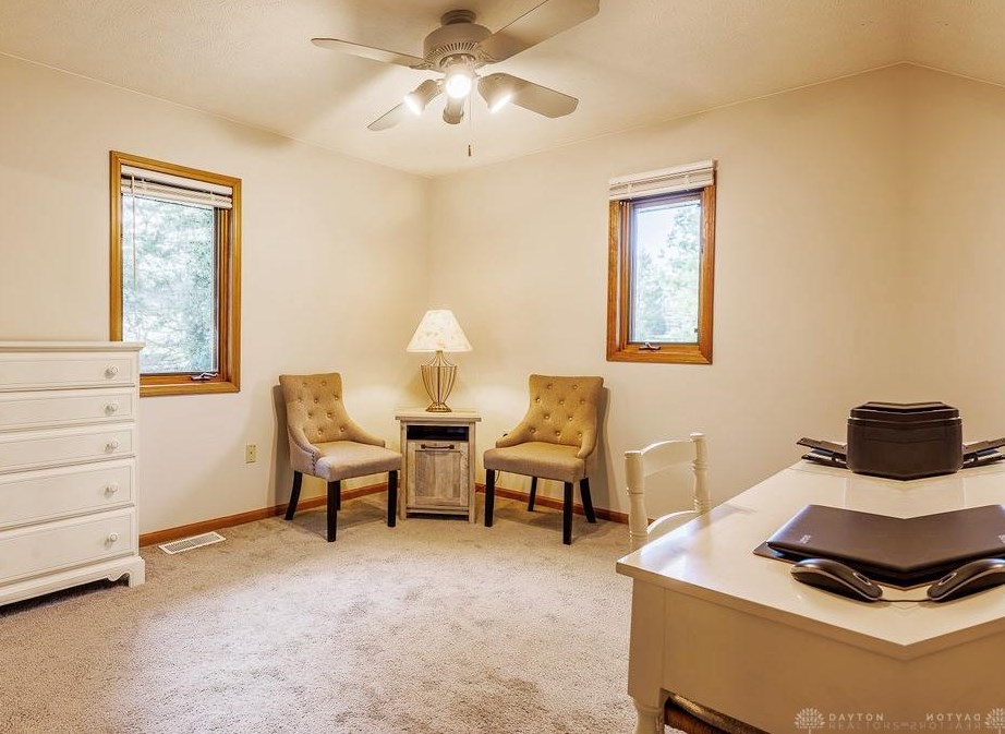 628 Mears Dr, Miamisburg OH  45342-2206 exterior