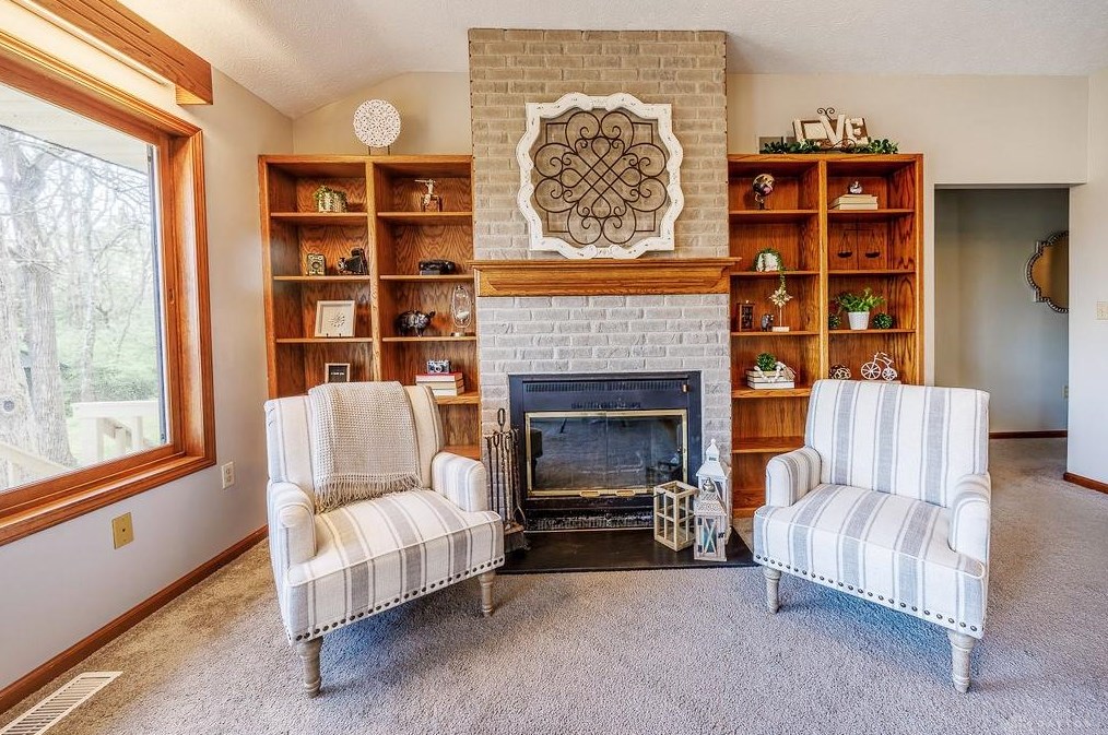 628 Mears Dr, Miamisburg OH  45342-2206 exterior