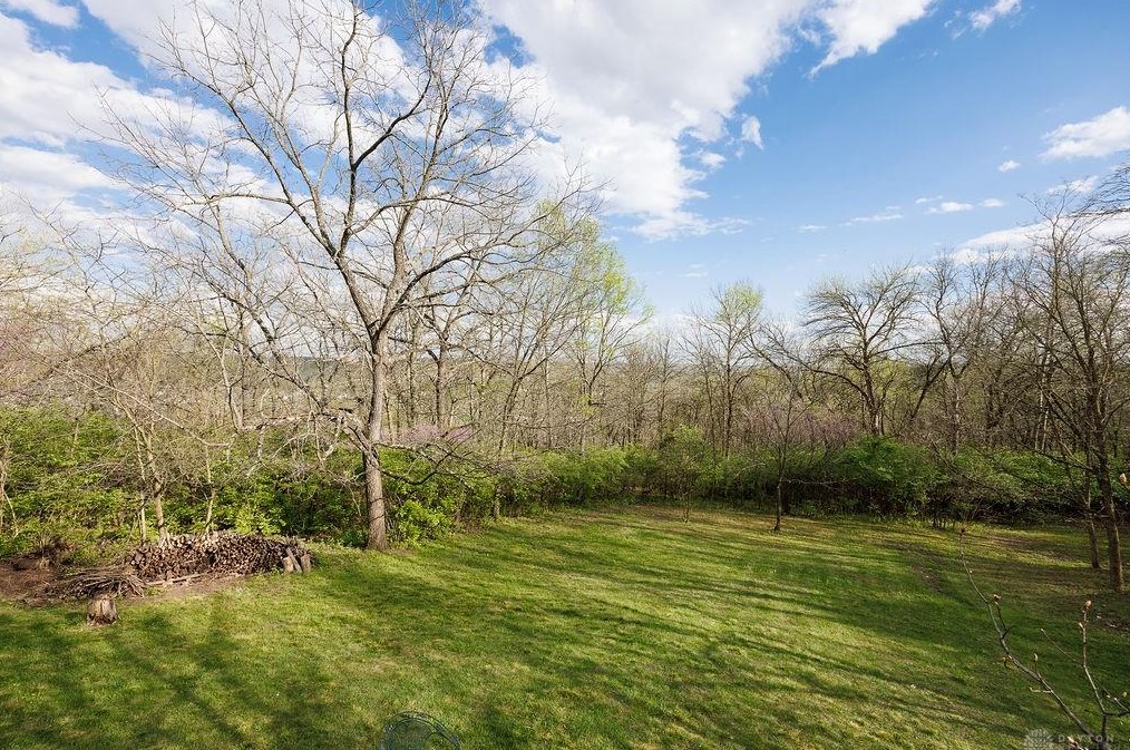 628 Mears Dr, Miamisburg OH  45342-2206 exterior