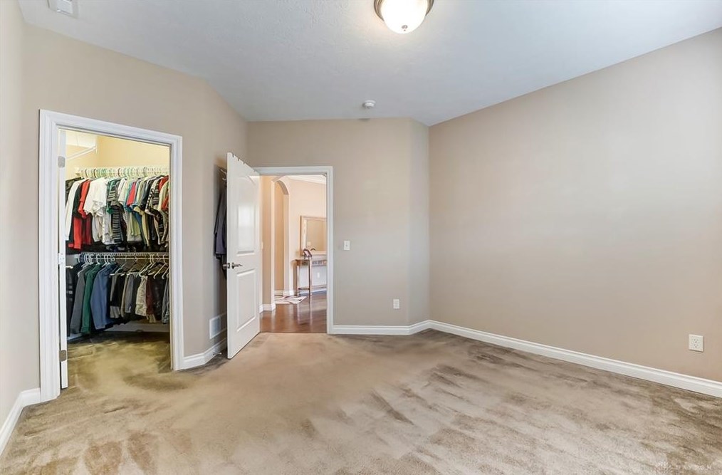 6651 Liberty Cir, Hamilton OH 45069-6412 exterior