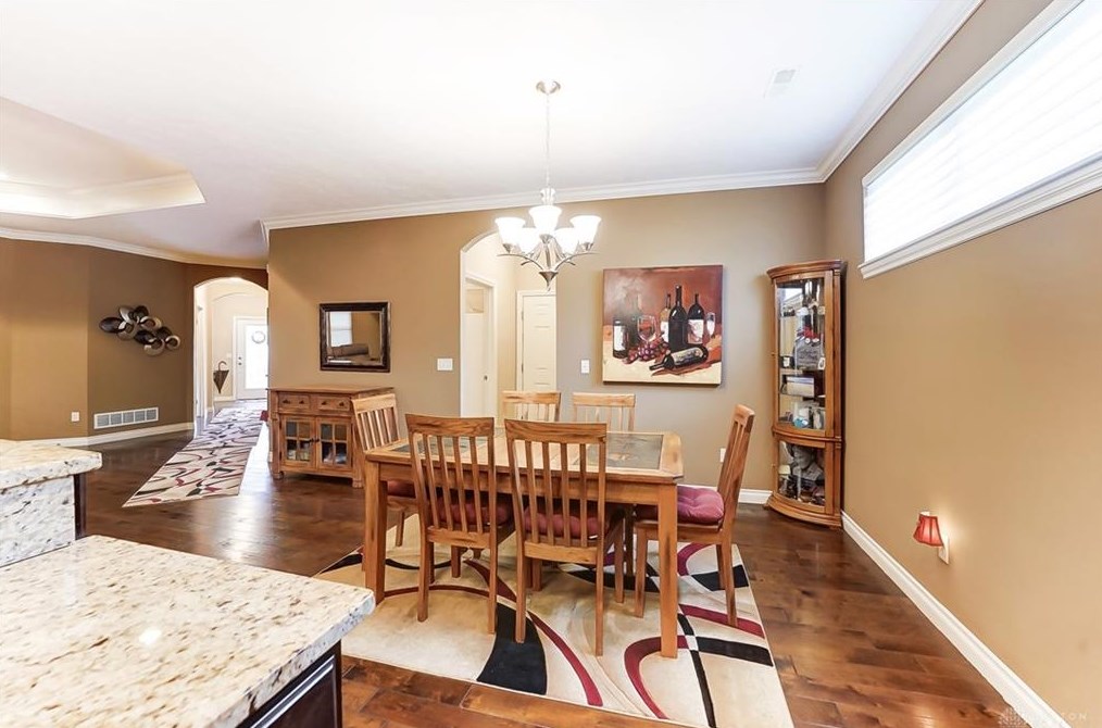 6651 Liberty Cir, Hamilton OH 45069-6412 exterior