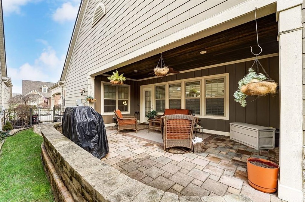 6651 Liberty Cir, Hamilton OH 45069-6412 exterior