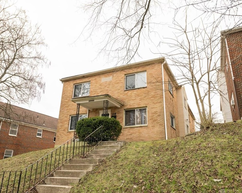 148 Santa Clara Ave, Dayton, OH 45405-3634