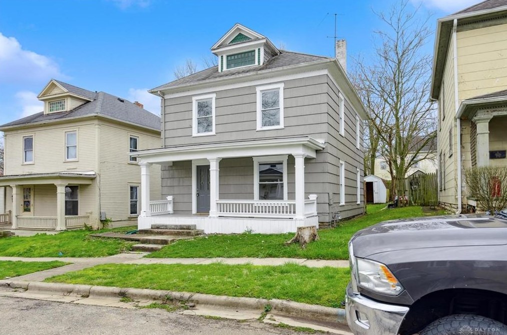 61 Maple St, Xenia, OH 45385-5127