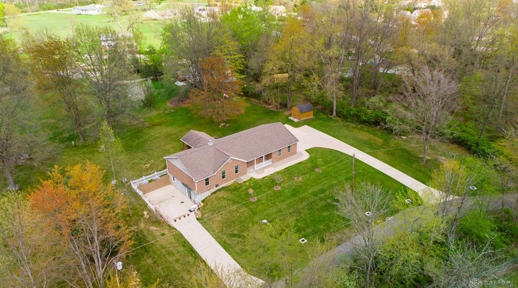 376 Dusseldorf Dr, Saint Martin, OH 45118