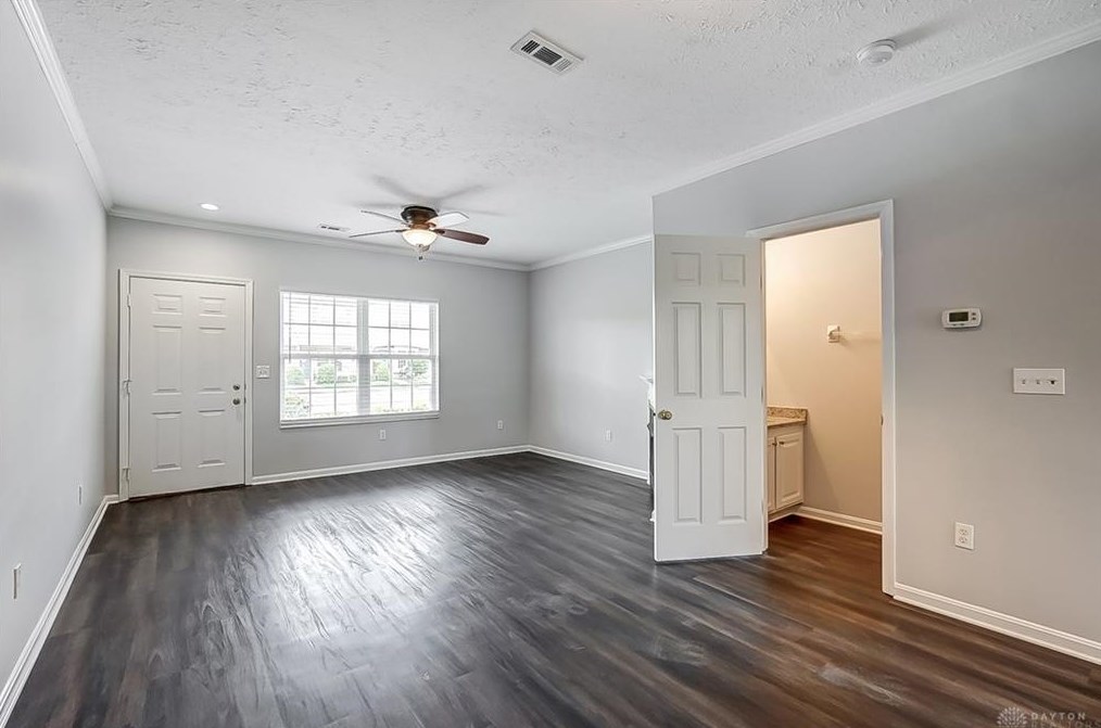 9364 Captiva Bay Dr, Miamisburg OH  45342-7887 exterior
