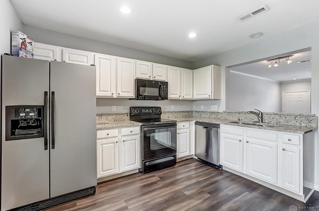 9364 Captiva Bay Dr, Miamisburg, OH 45342
