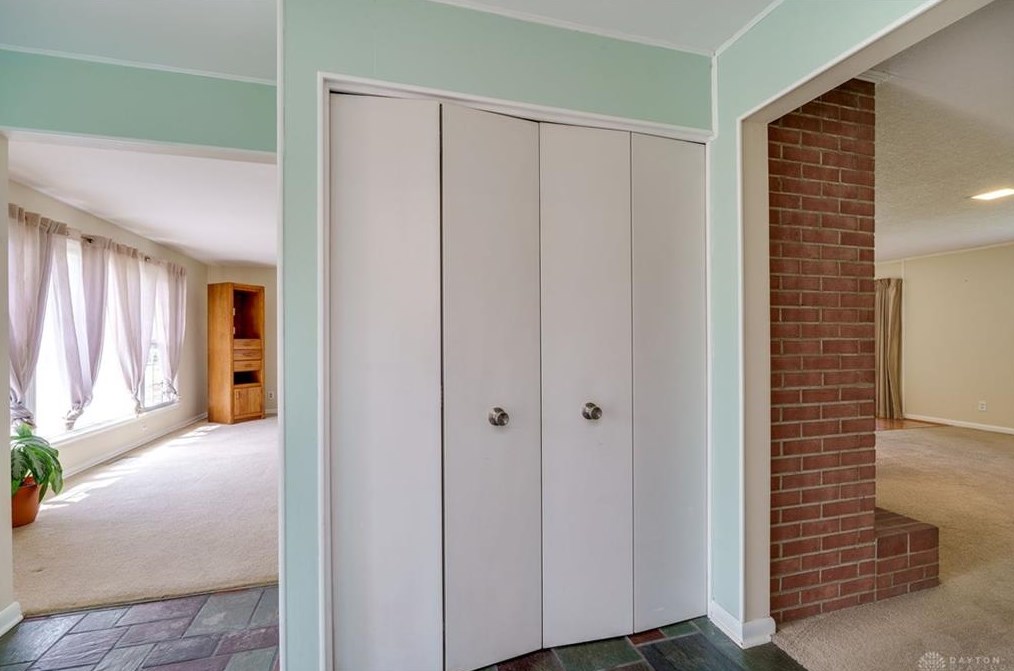 2123 Timberidge Cir, Dayton OH  45459-1342 exterior