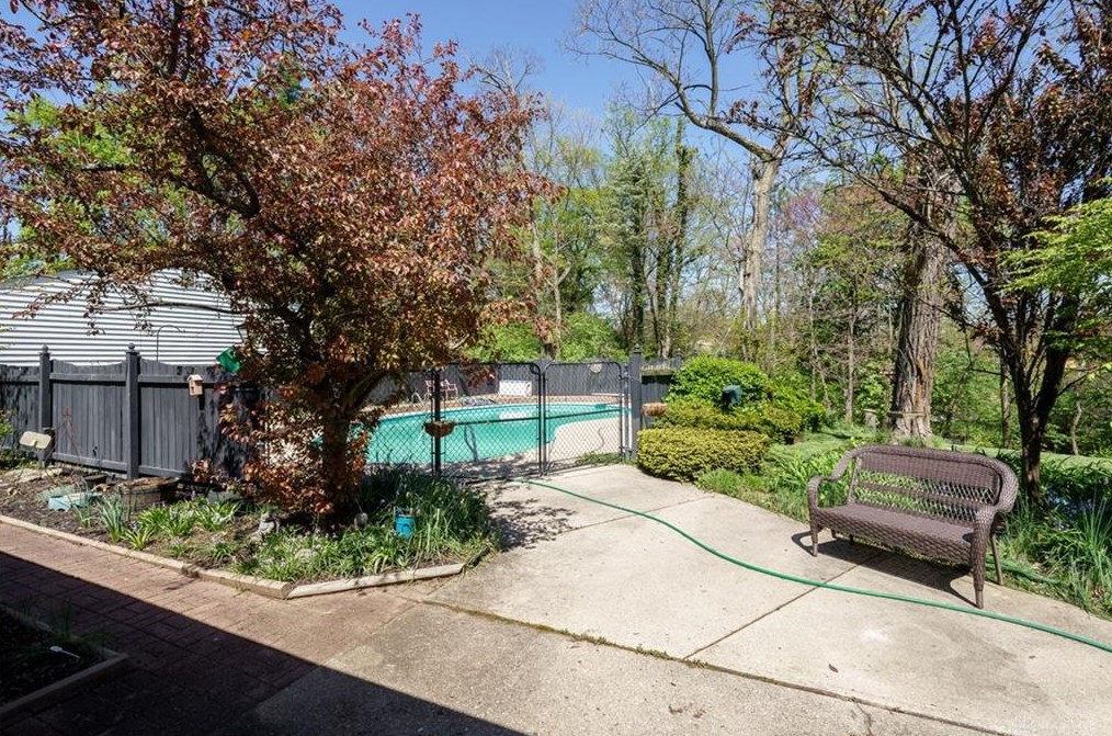 2123 Timberidge Cir, Dayton OH  45459-1342 exterior
