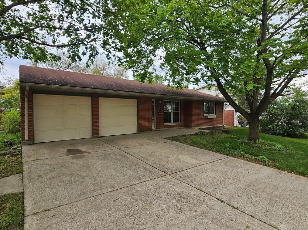 50 Willow Dr, Springboro, OH 45066