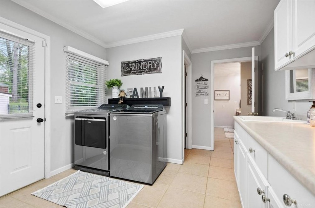 106 Newkirk Dr, Fairfax OH  exterior