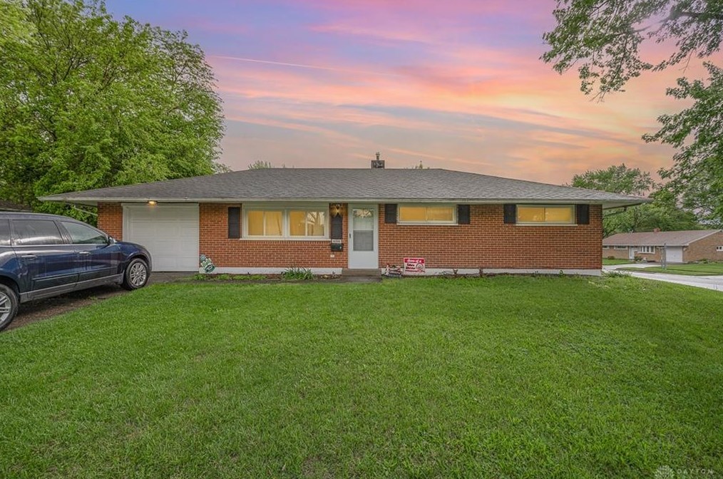 4300 Kitridge Rd, Dayton, OH 45424