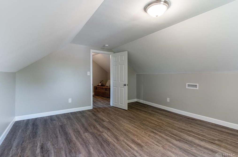 3923 Fieldcrest Dr, Dayton OH  45431-2303 exterior