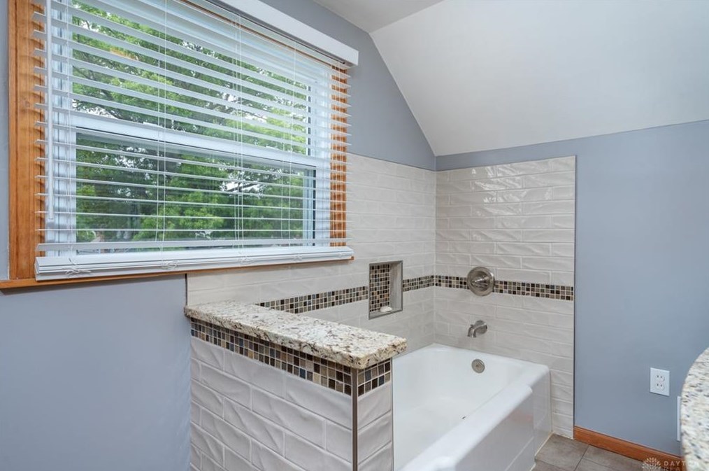 404 Rockhill Ave, Dayton OH  45429-2627 exterior