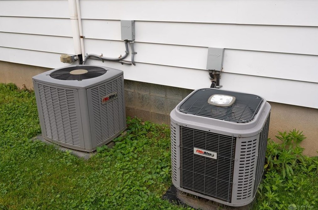 404 Rockhill Ave, Dayton OH  45429-2627 exterior