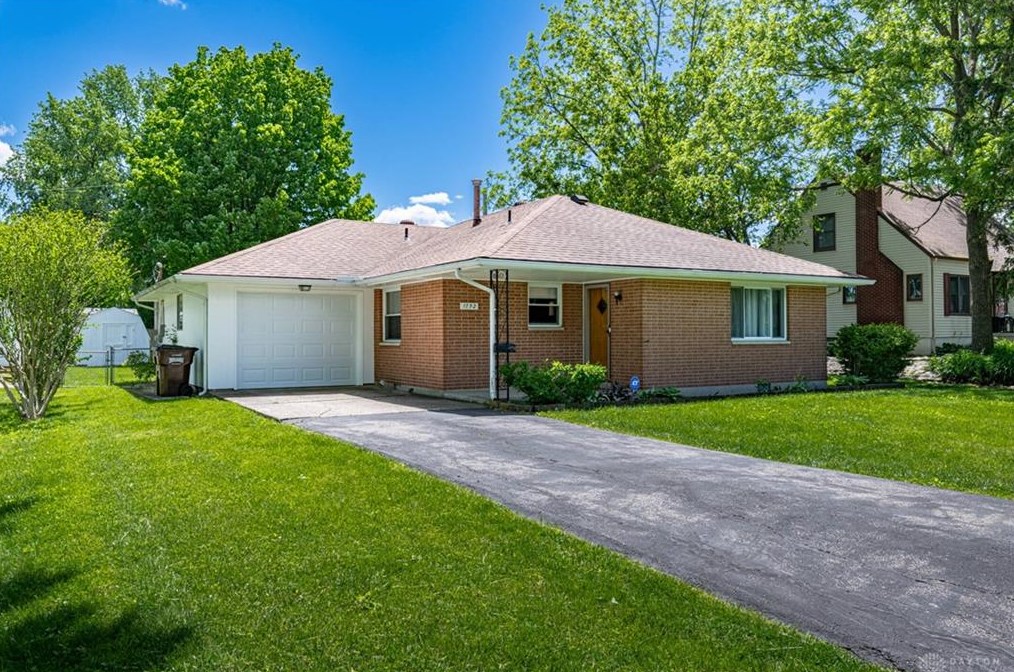 1752 Mayfield Ave, Dayton, OH 45429-5041