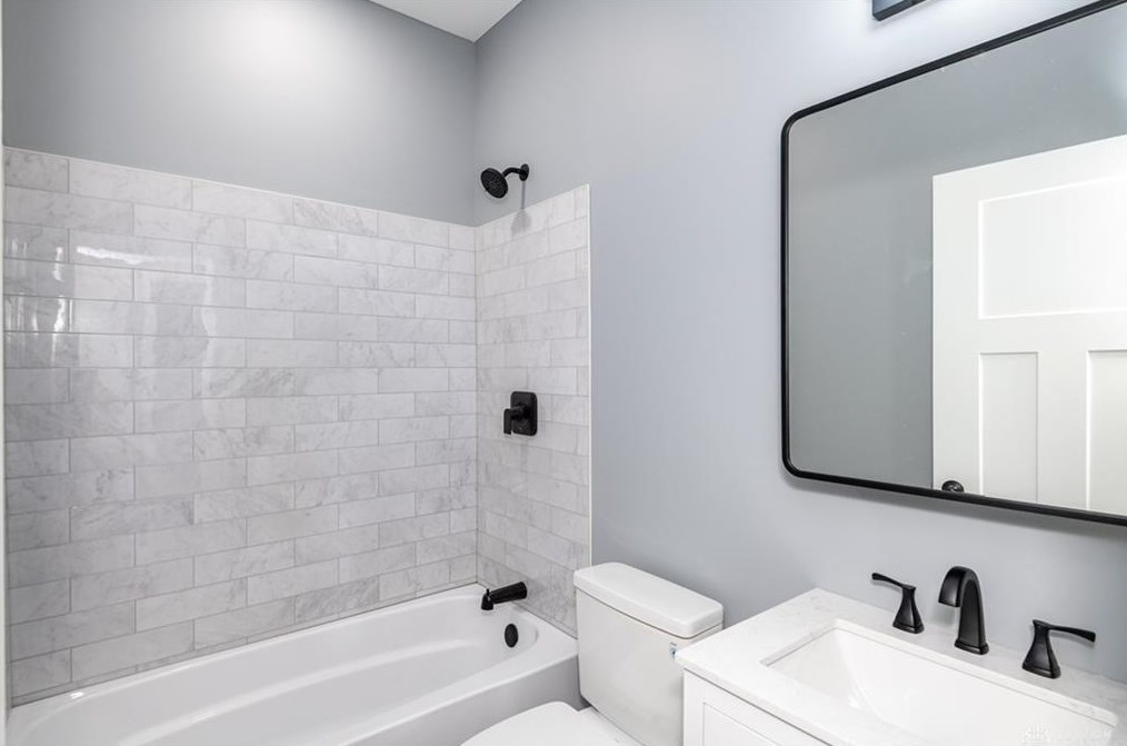 140 Kesling Dr, Springboro OH  45066-1231 exterior