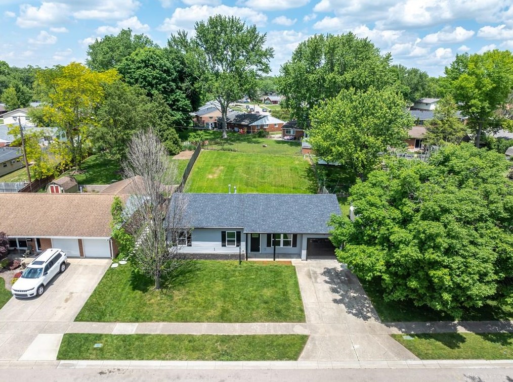 140 Kesling Dr, Springboro OH  45066-1231 exterior