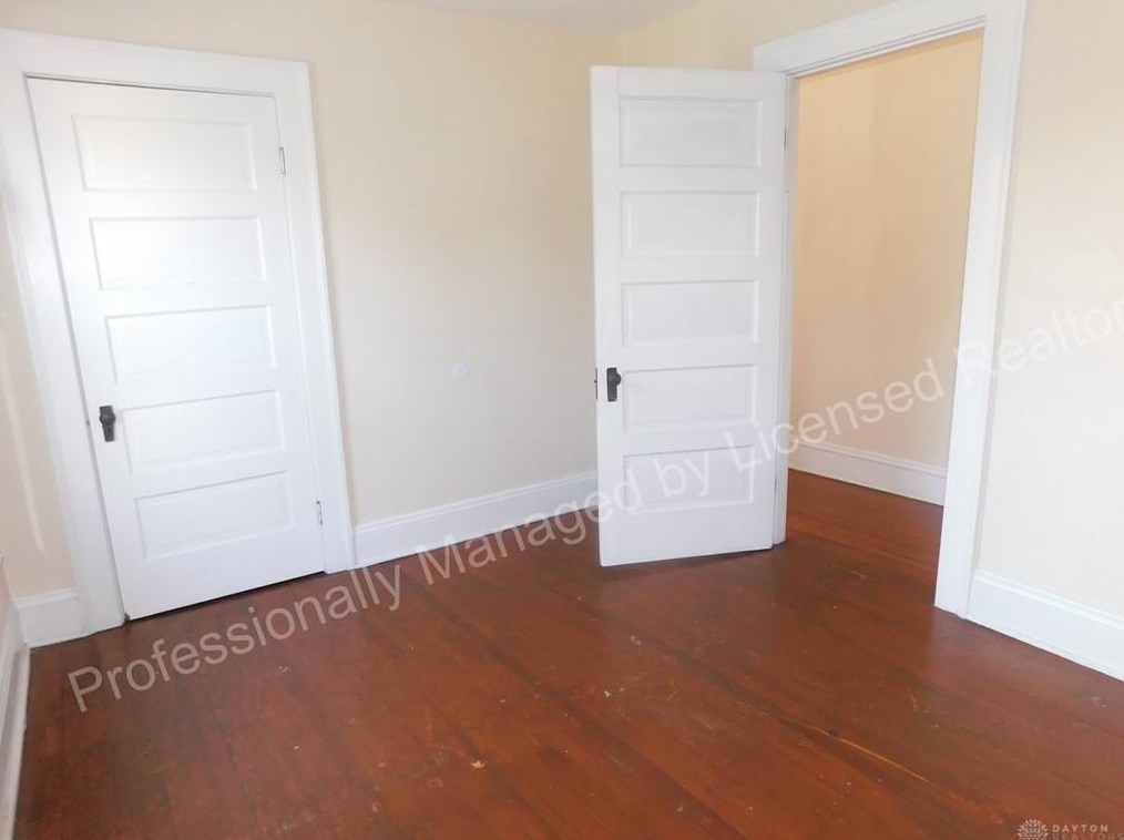 1452 Limestone St, Springfield OH  45503-3353 exterior