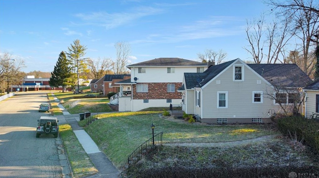 119 Park Dr, Xenia, OH 45385
