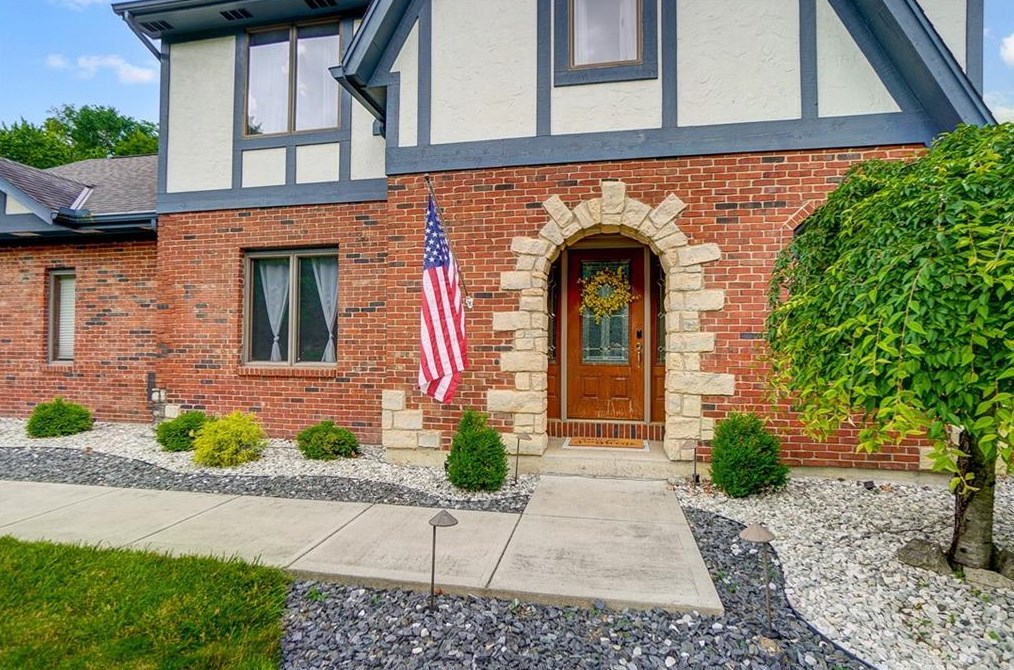 1079 Berryhill Rd, Bellbrook, OH 45305