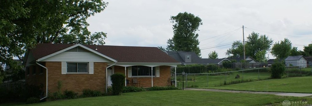 2092 Neff Rd, Dayton, OH 45414-5220