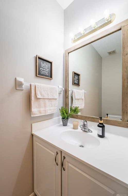 3573 Sequoia Dr, Dayton OH  45431-3783 exterior